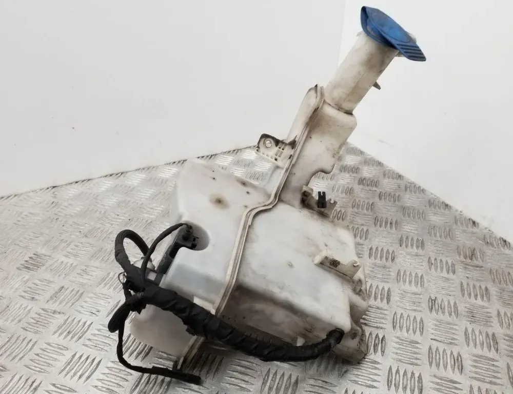 VOLKSWAGEN Passat B7 (2010-2015) Vindusspylertank 1K6955651,3AA955453G 34725770