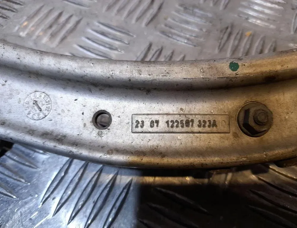 VOLKSWAGEN Touareg 2 generation (2010-2018) Bakre venstre arm 7L0505375A 33408662