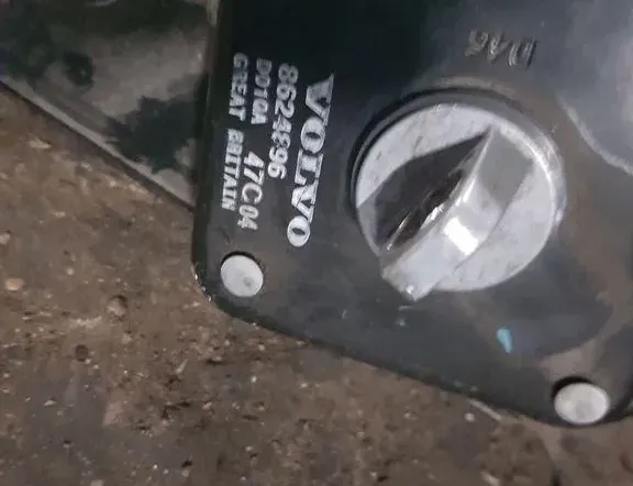 VOLVO XC60 Reservehjulfeste 8624896 33859032