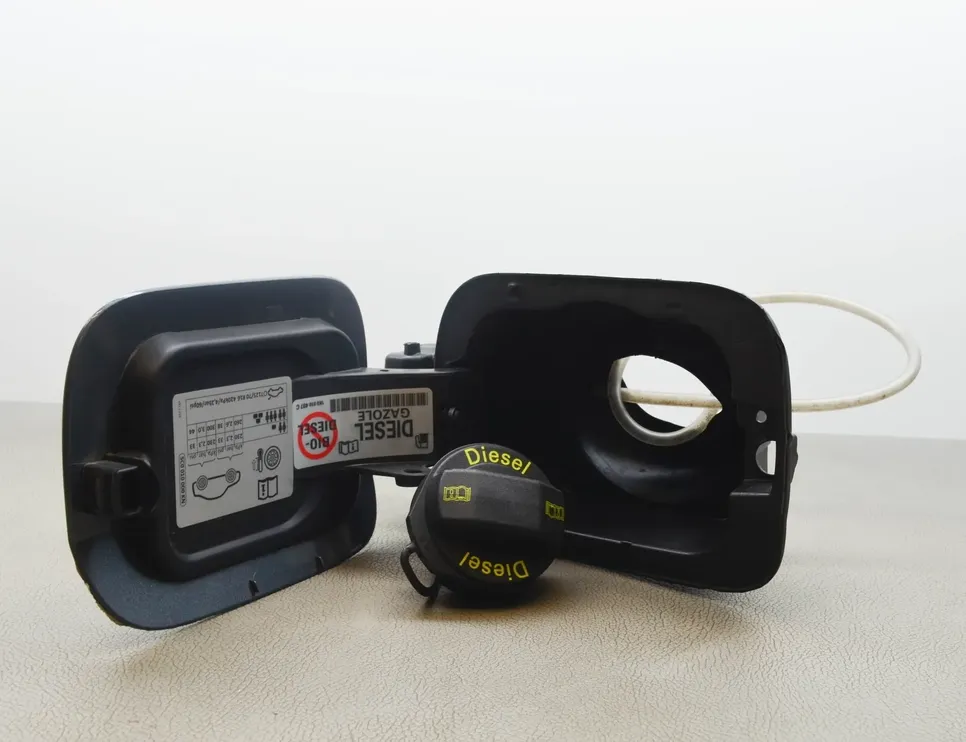 VOLKSWAGEN Jetta 6 generation (2010-2018) Drivstofftankklaff 5C6809857 11257290