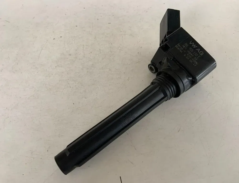 AUDI A4 B9/8W (2015-2024) Høyspent tennspole 06L905110E 33779858