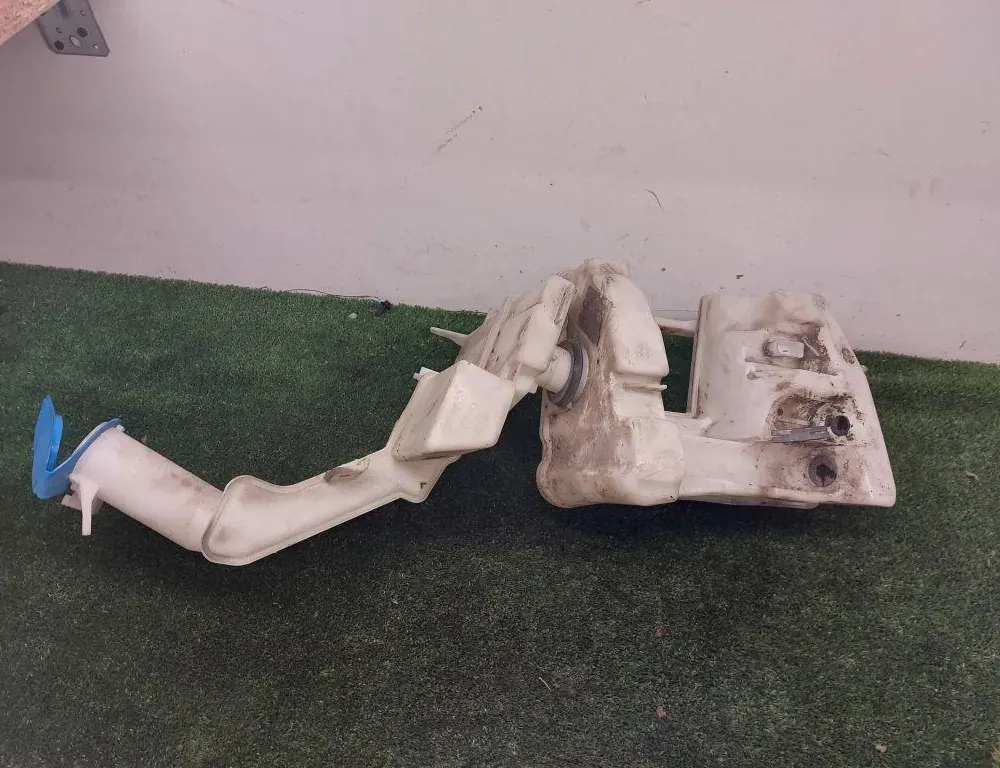 VOLKSWAGEN Passat B7 (2010-2015) Vindusspylertank 3AA955453 34247319