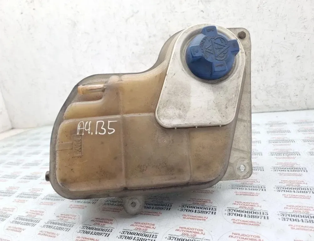 AUDI A4 B7/8E (2004-2008) Ekspansjonstank 8D0121403C 31449685