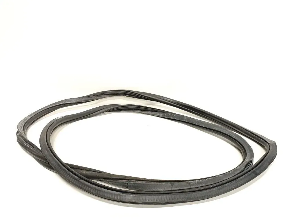 AUDI Q5 8R (2008-2017) Front venstre dørpakning gummi 8R0831721D 34044944