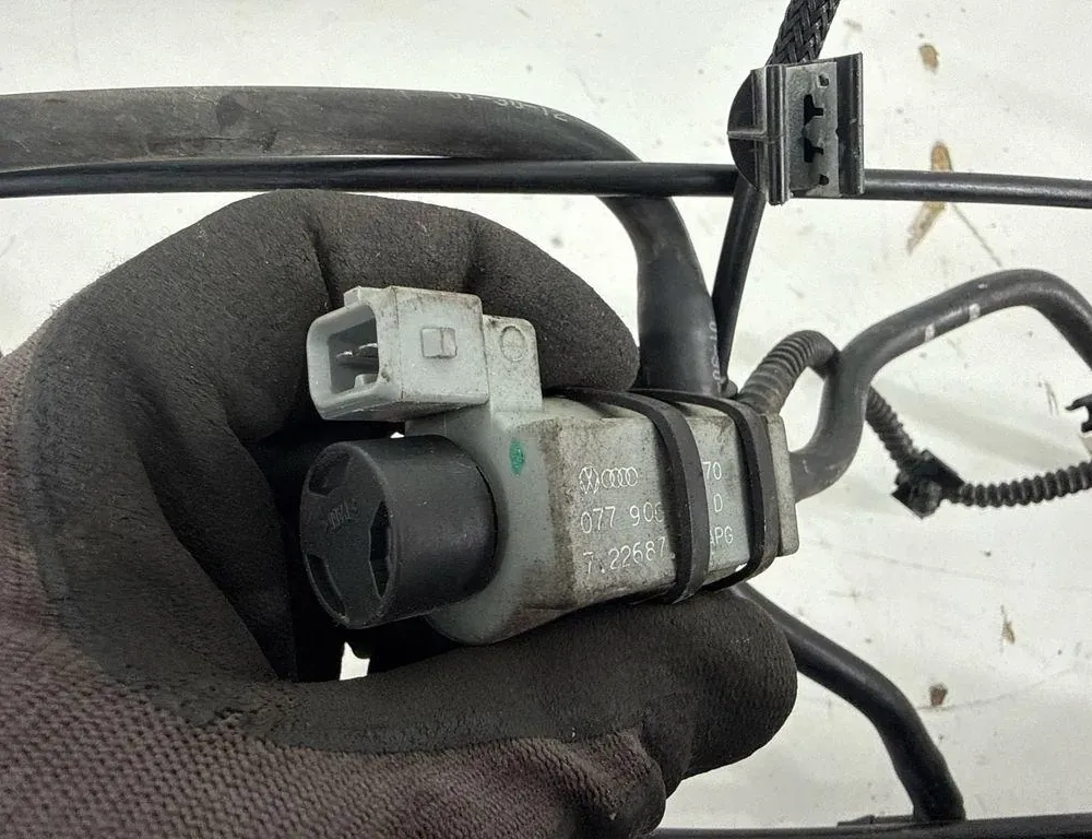 PORSCHE Cayenne 958 (2010-2018) Andre rør 7PP906270 34986135