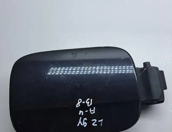 AUDI A4 B8/8K (2011-2016) Drivstofftankklaff 8E0010185B 34983869