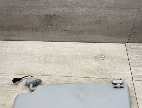 SKODA Superb 2 generation (2008-2015) Høyre solskjerm 5J1857552D 34981399