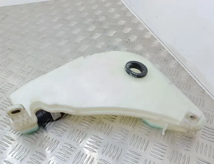 AUDI A6 C6/4F (2004-2011) Vindusspylertank 4G8955451 33404863