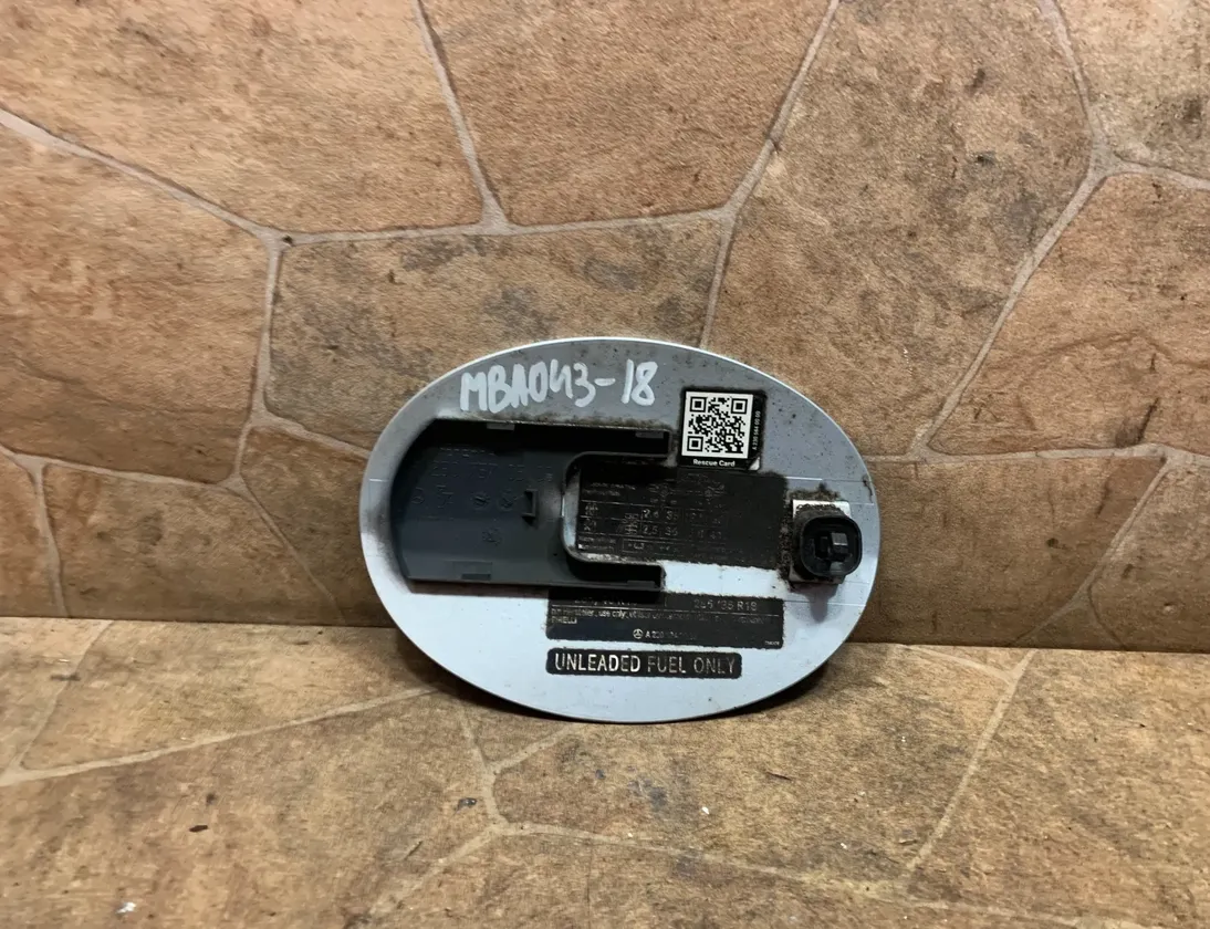 MERCEDES-BENZ SL-Class R230 (2001-2011) Drivstofftankklaff A2307570509 34967685