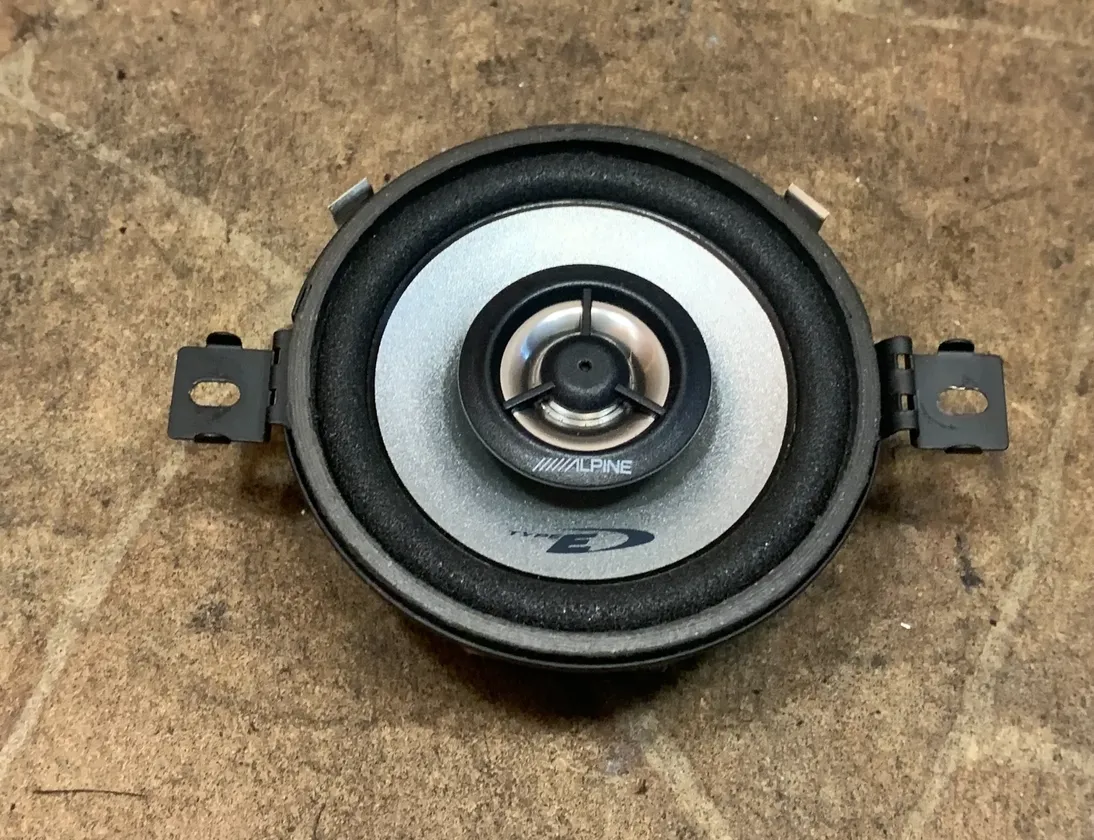 BMW 5 Series G30/G31 (2016-2023) Dashboard lydhøyttaler SXE0825S 34967702