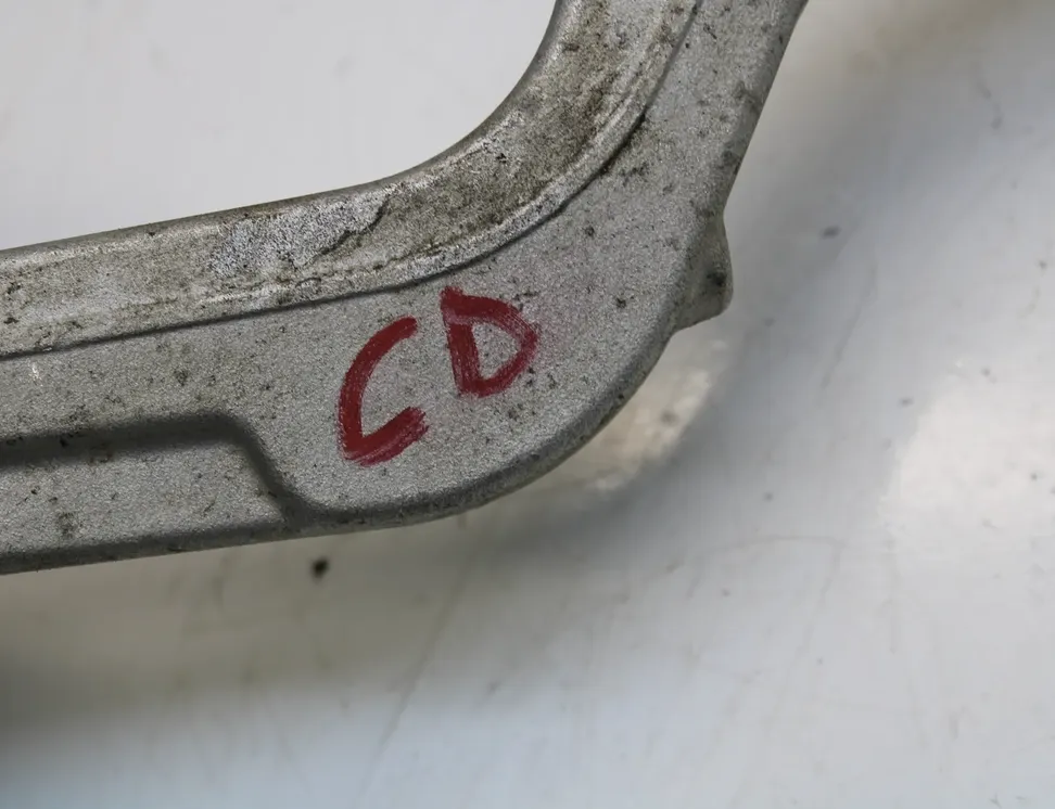 MERCEDES-BENZ Høyre bakarm A2063520500 34967776