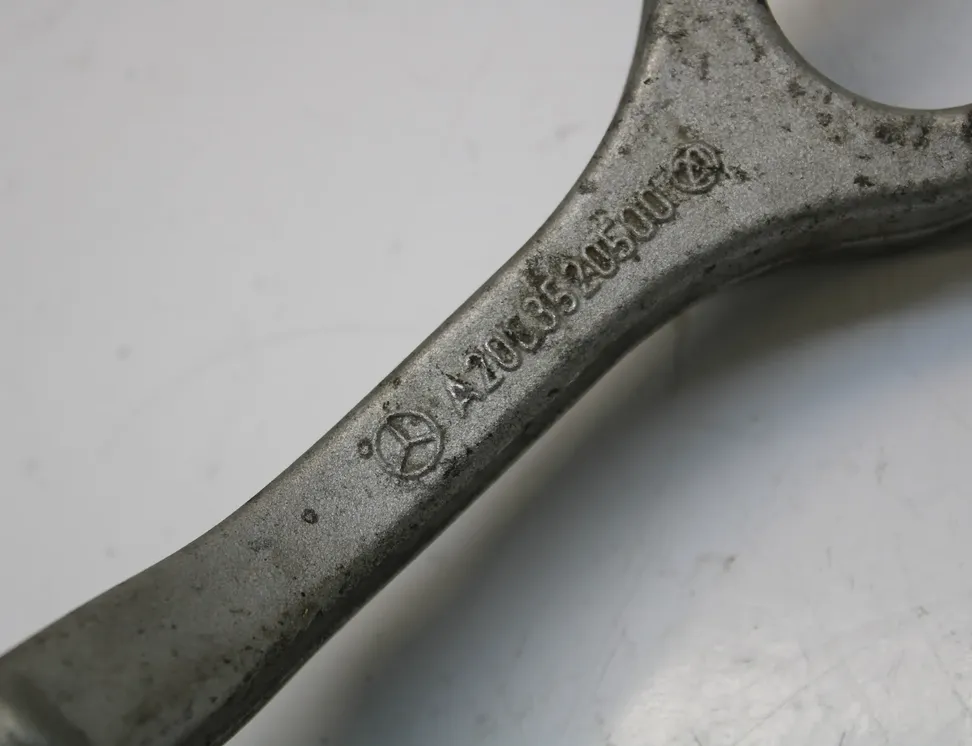 MERCEDES-BENZ Høyre bakarm A2063520500 34967776