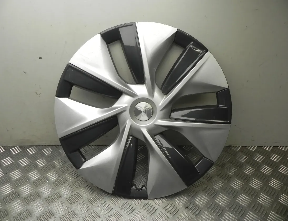 TESLA Model Y 1 generation (2020-2024) Hjuldeksler 104423500B 23476252