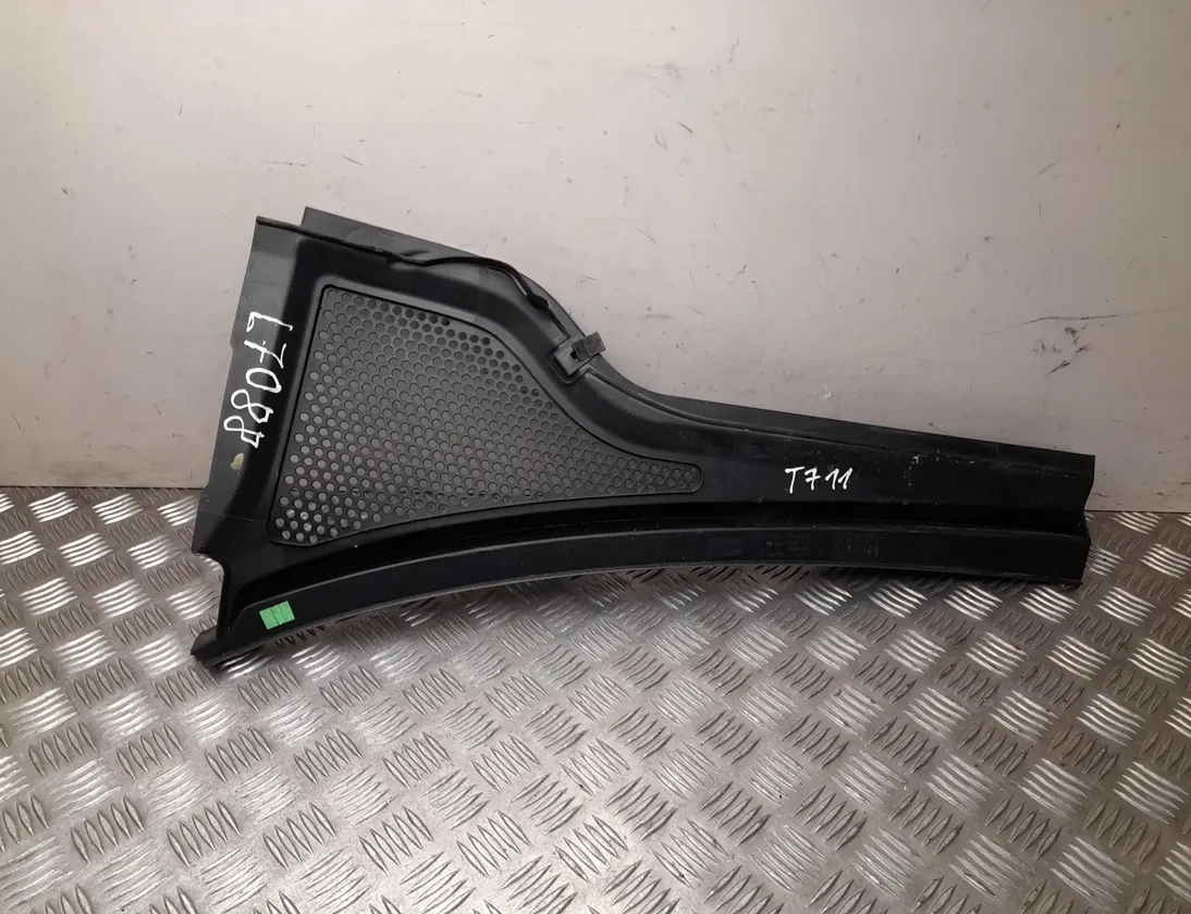 VOLKSWAGEN Golf 7 generation (2012-2024) Front viskerdeksel Trim 5G1819404B 23862949