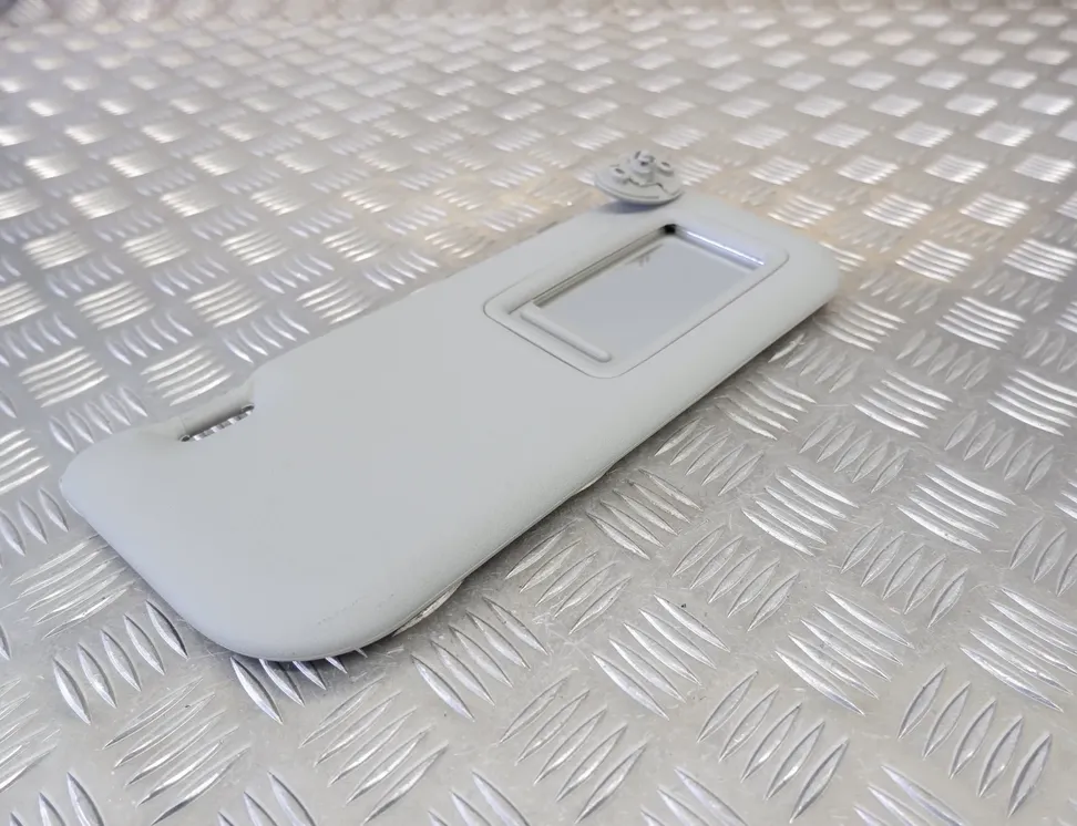 TOYOTA Yaris 4 generation (2020-2023) Høyre solskjerm 74310-K0100 18322894