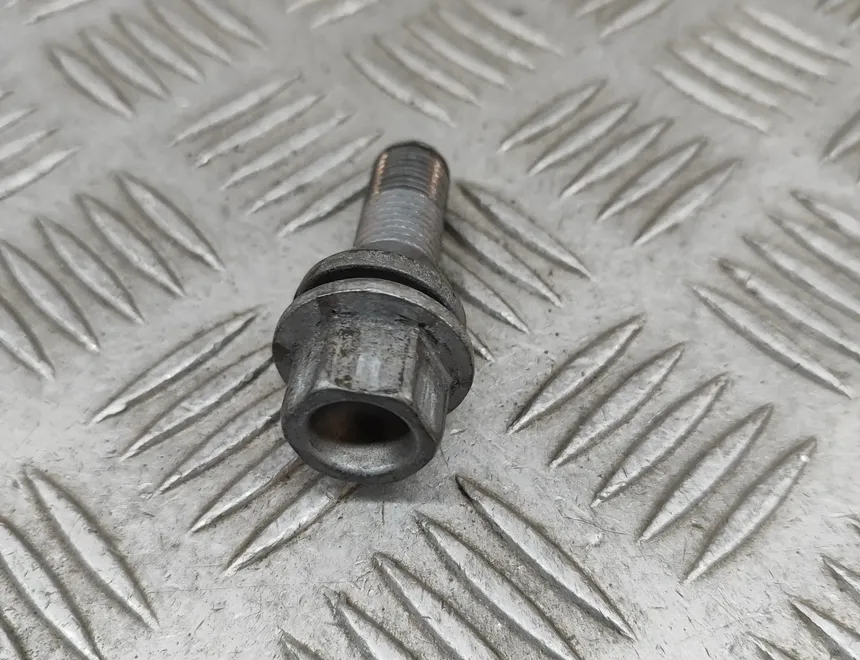 VOLVO XC90 2 generation (2014-2024) Hjulskruesett 31439230 28529470