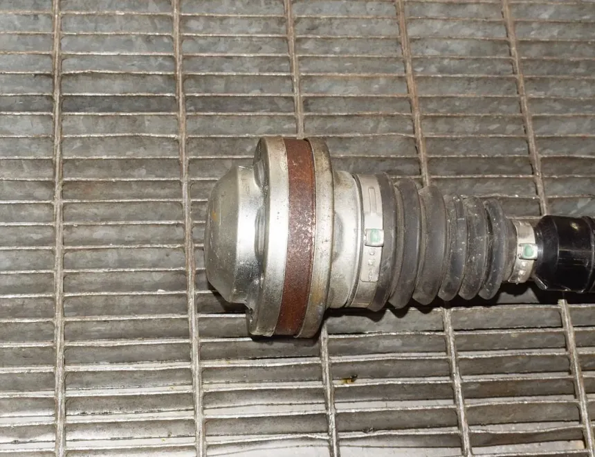 VOLKSWAGEN Passat B7 (2010-2015) Fremre høyre drivaksel 1K0407272RB 4118600