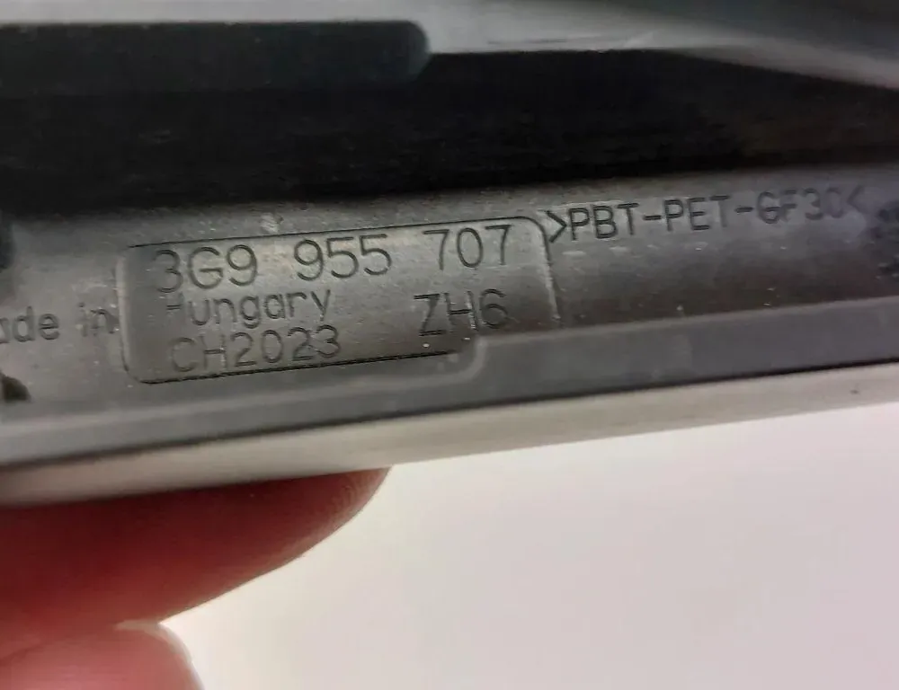 VOLKSWAGEN Passat B8 (2014-2023) Bakluke vindusviskerarm 3G9955707 34447951