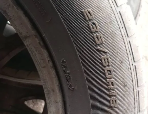 VOLVO XC60 Bakre høyre terskel Trim 30748436 33139568