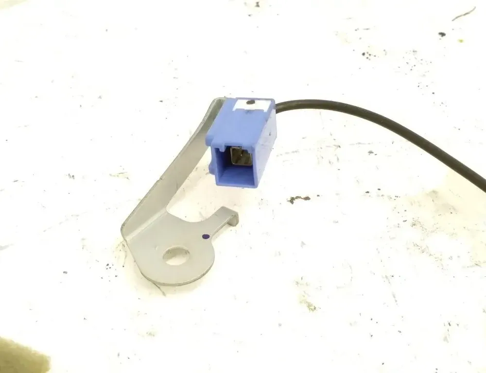 LEXUS RX 3 generation (2009-2015) Bootlid-antenneforsterker 8630048280 34985843