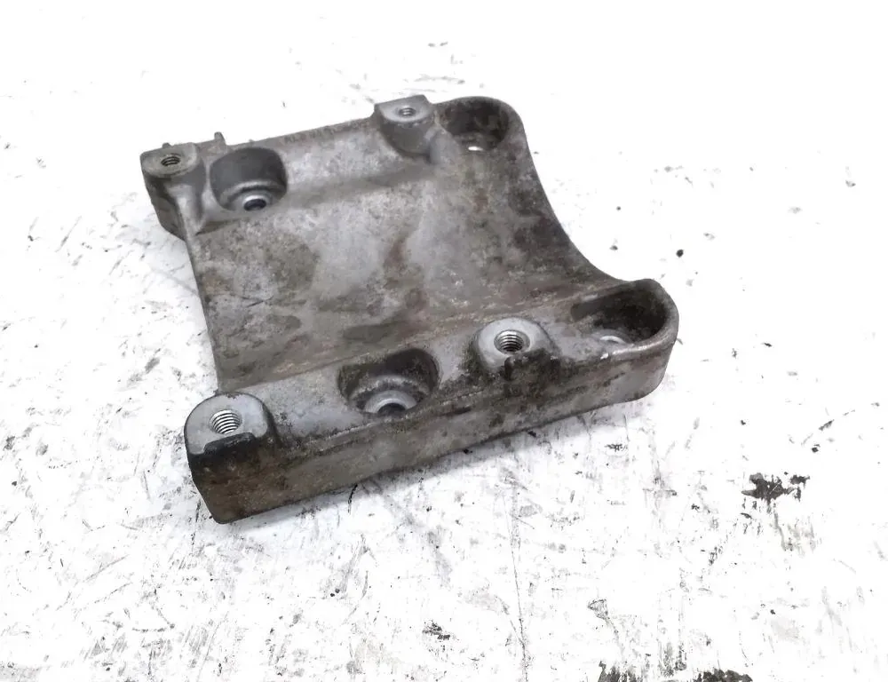 HONDA CR-V 4 generation (2012-2019) Klimaanleggs kompressorbrakett 34985180