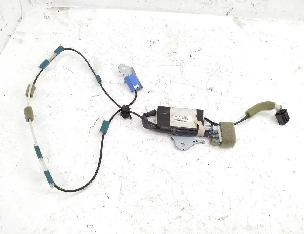 LEXUS RX 3 generation (2009-2015) Bootlid-antenneforsterker 8630048280 34985843