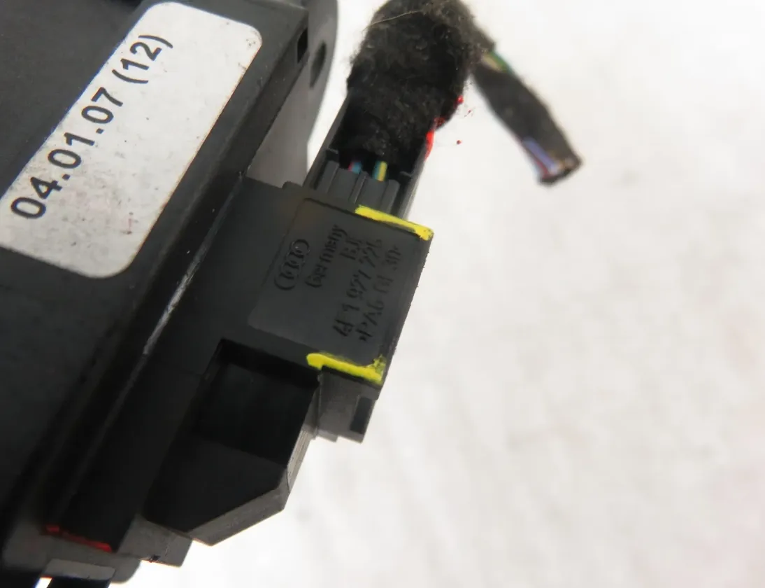 AUDI A6 C6/4F (2004-2011) Håndbremsknapp 4F1927225 28394319