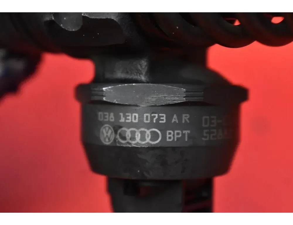 AUDI A4 B6/8E (2000-2005) Drivstoffinjektor 0414720214 34984846