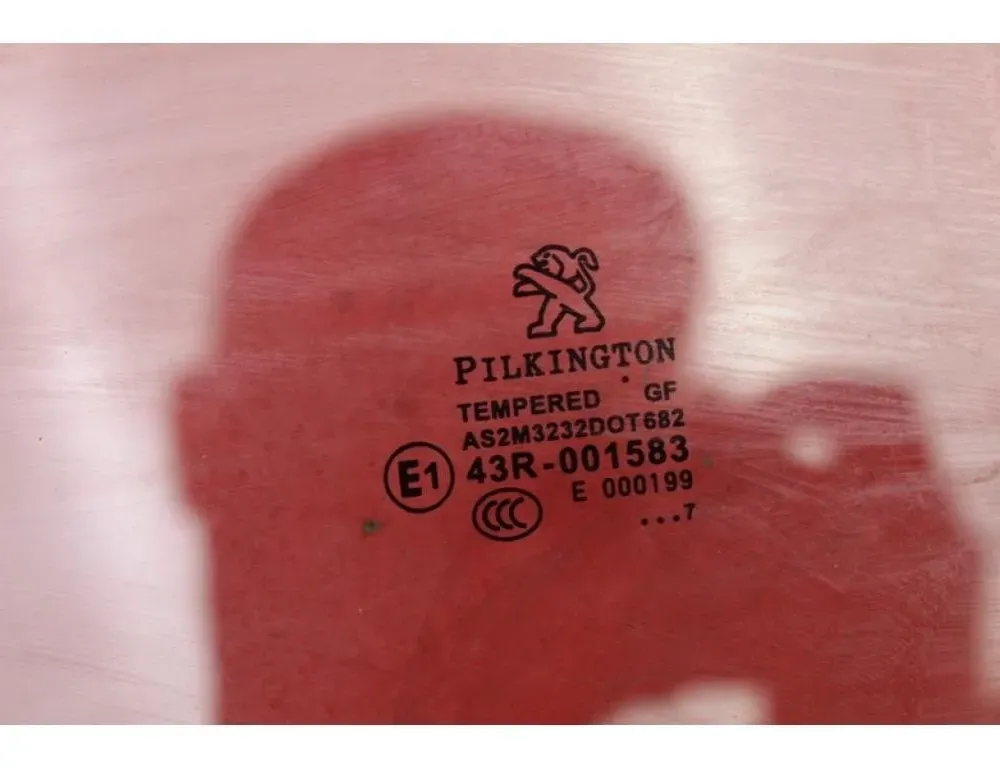 PEUGEOT 208 Peugeot 208 (2012-2015) Bakre høyre vindu VOLVO 24954774