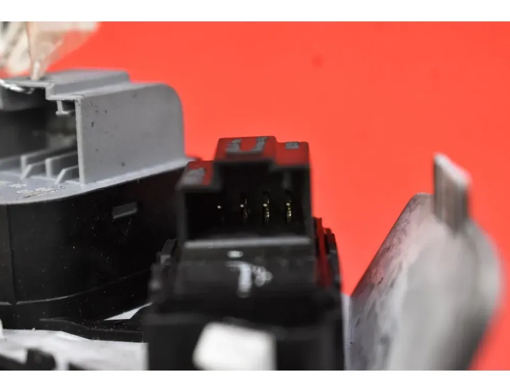 VOLKSWAGEN Golf 8 generation (2019-2023) Bryter for speiljustering 5G0959565AC 34984636