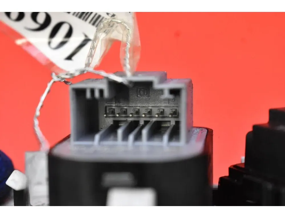 VOLKSWAGEN Golf 8 generation (2019-2023) Bryter for speiljustering 5G0959565AC 34984636