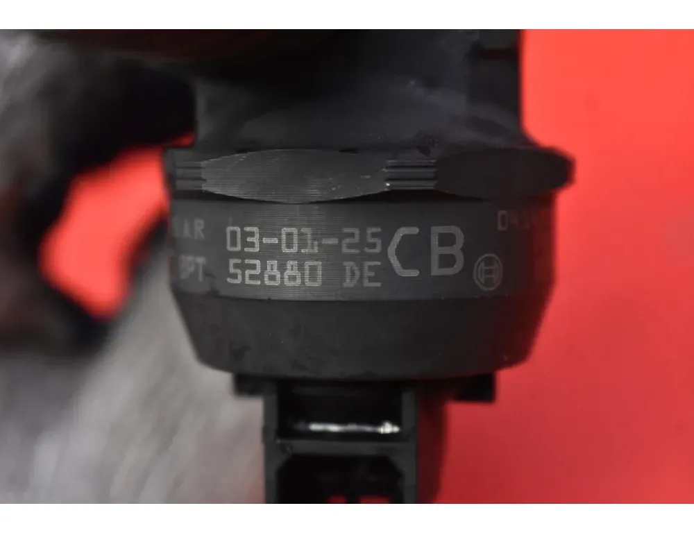 AUDI A4 B6/8E (2000-2005) Drivstoffinjektor 0414720214 34984846