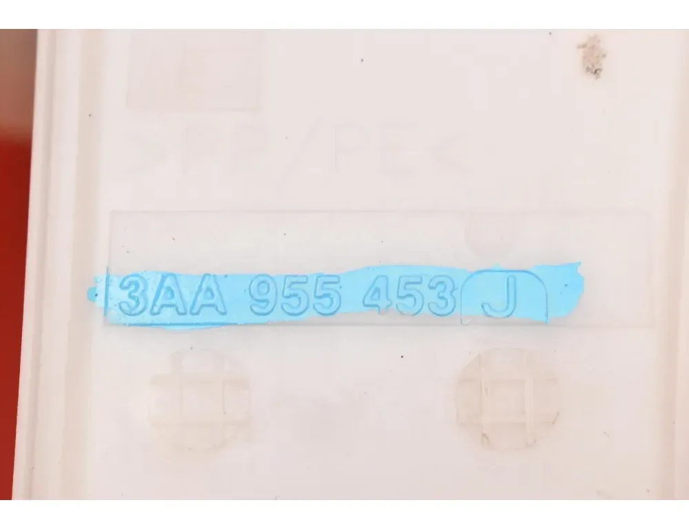 VOLKSWAGEN Passat B7 (2010-2015) Vindusspylertank 3AA955453J 34984715