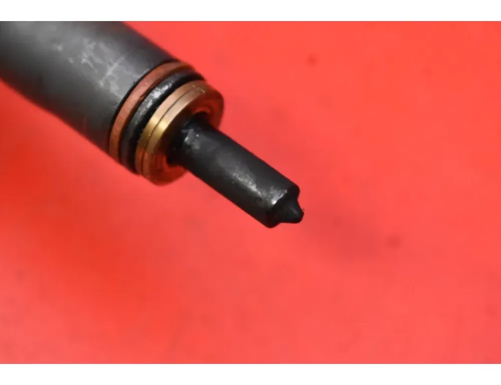 AUDI A4 B6/8E (2000-2005) Drivstoffinjektor 0414720214 34984846