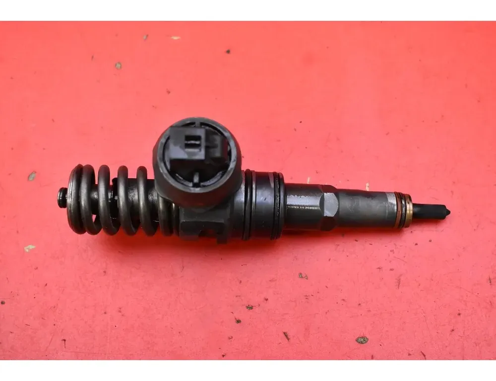 AUDI A4 B6/8E (2000-2005) Drivstoffinjektor 0414720214 34984846