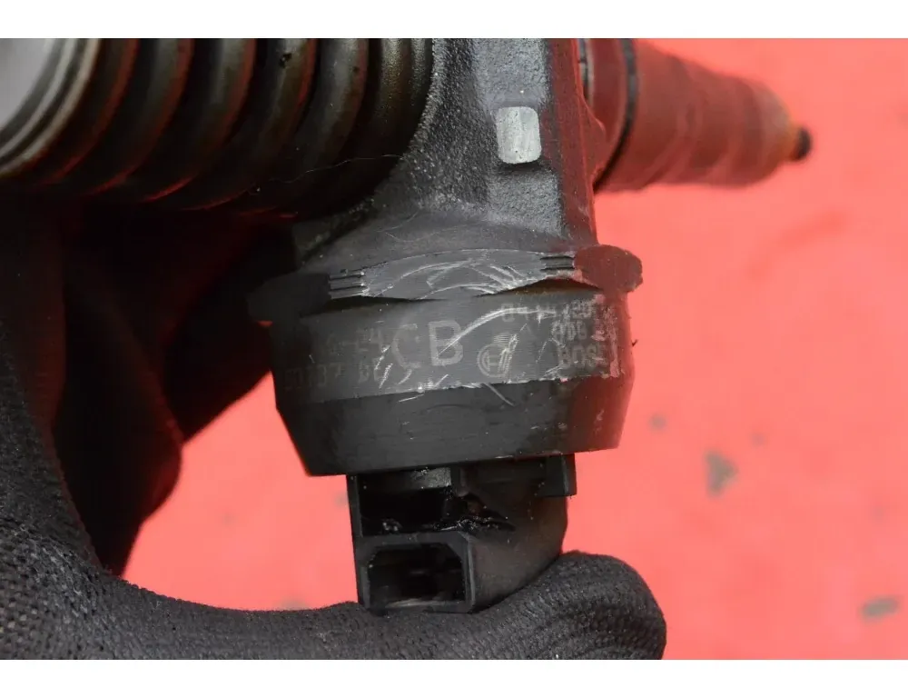 AUDI A4 B6/8E (2000-2005) Drivstoffinjektor 0414720214 34984843