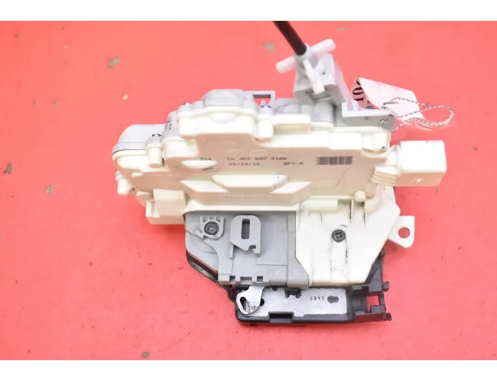 VOLKSWAGEN Passat B7 (2010-2015) Dørlås foran høyre 3C1837016B 34984956