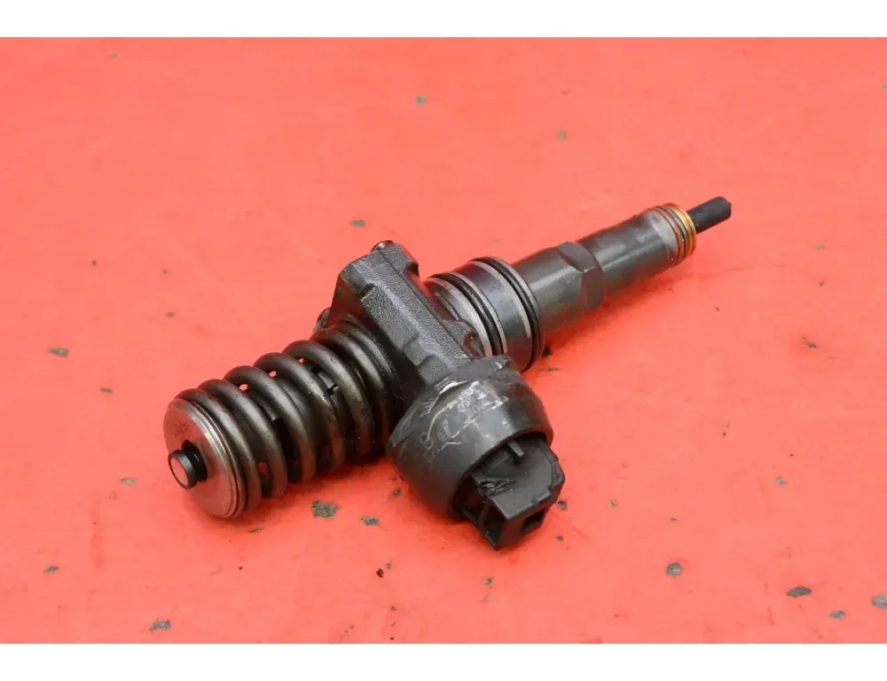 AUDI A4 B6/8E (2000-2005) Drivstoffinjektor 0414720214 34984843