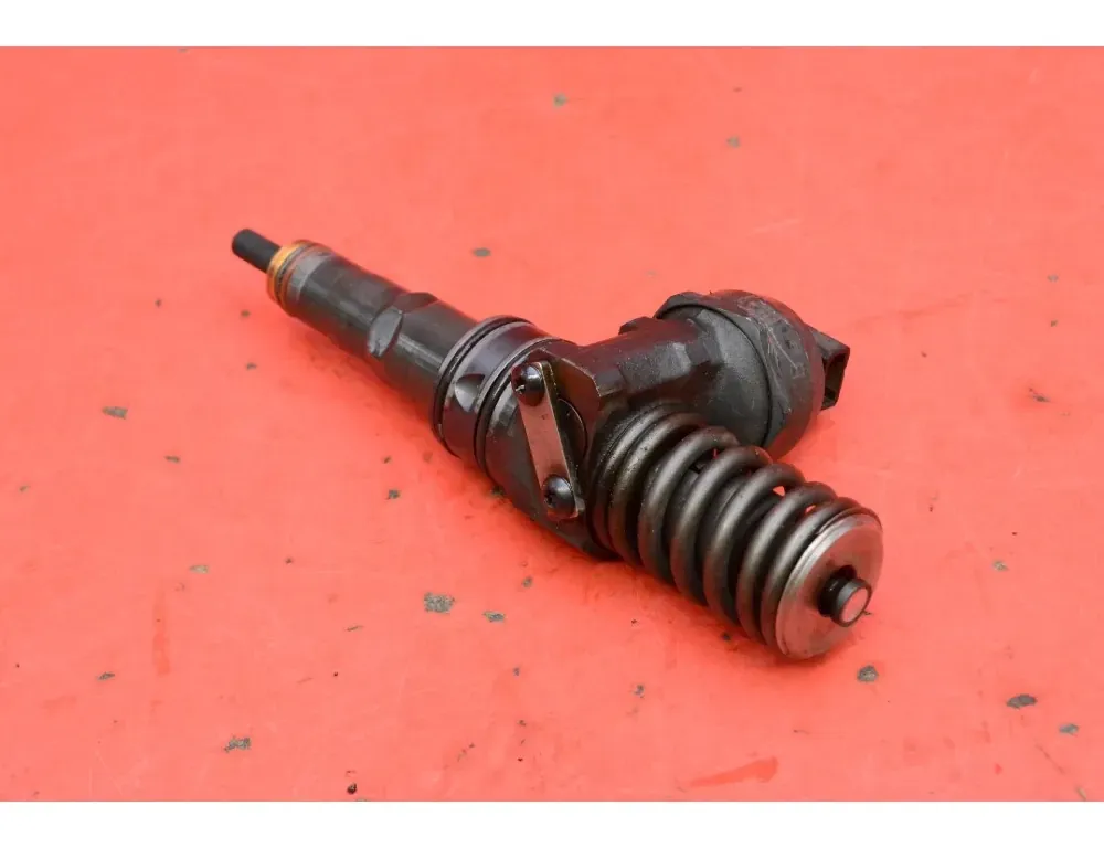 AUDI A4 B6/8E (2000-2005) Drivstoffinjektor 0414720214 34984843