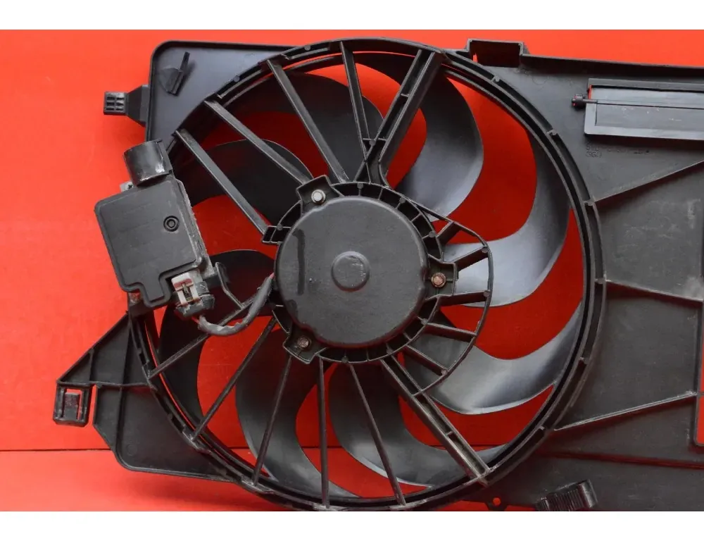 FORD Focus 2 generation (2004-2011) Diffuservifte 8V61-8C607-EB 34984736