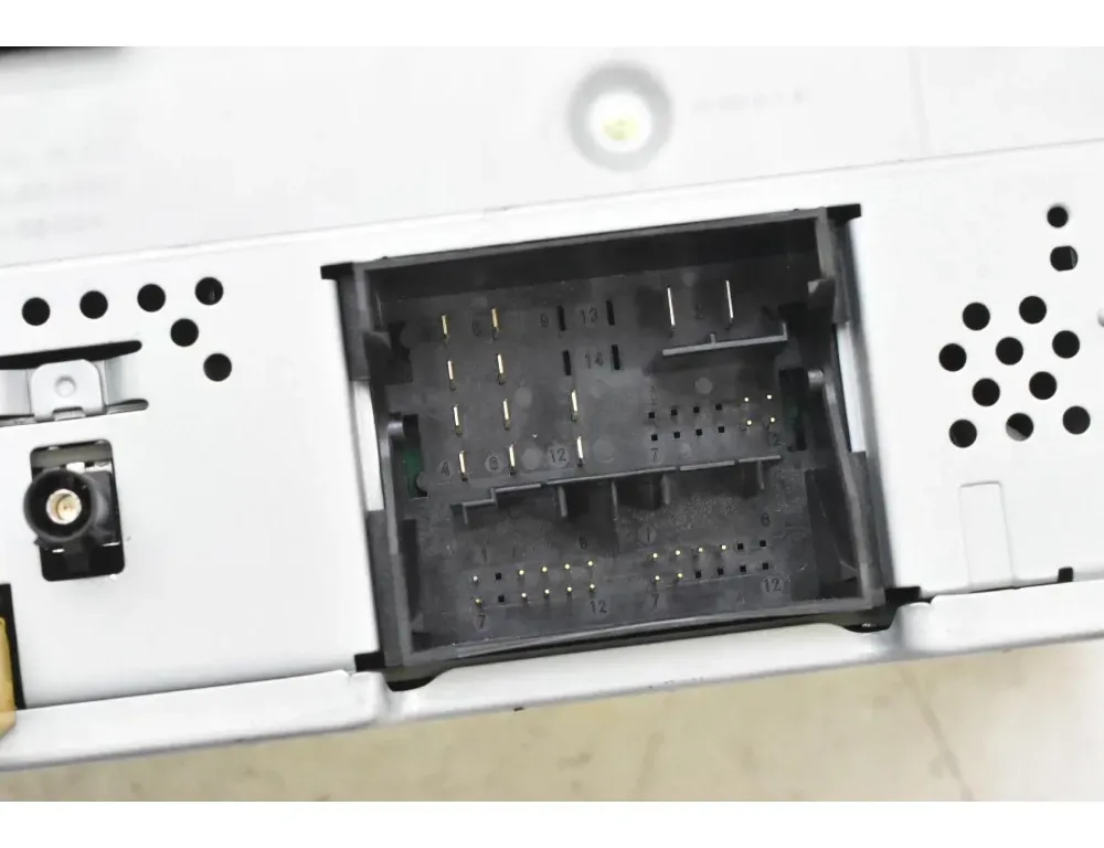 SKODA Fabia 3 generation (2014-2021) Musikkspiller med GPS 6V0035869H 34984895