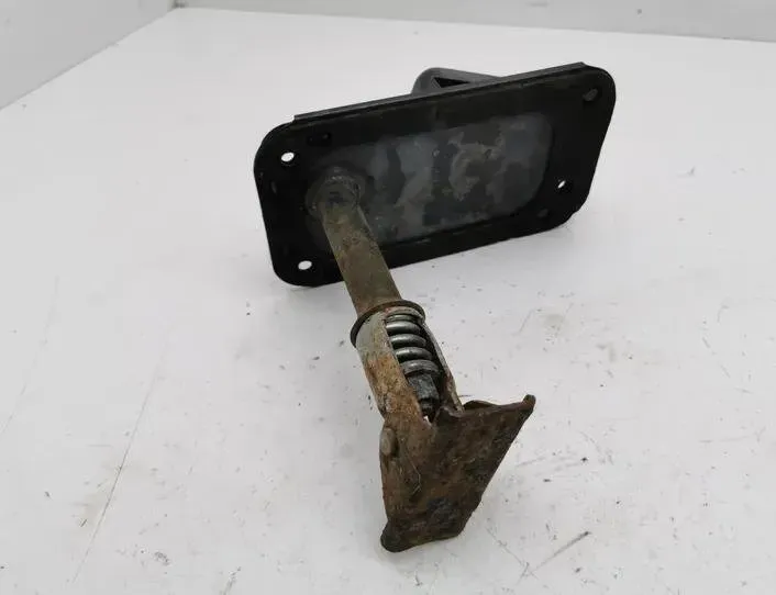 VOLVO XC90 1 generation (2002-2014) Reservehjulfeste 8624896 26431287