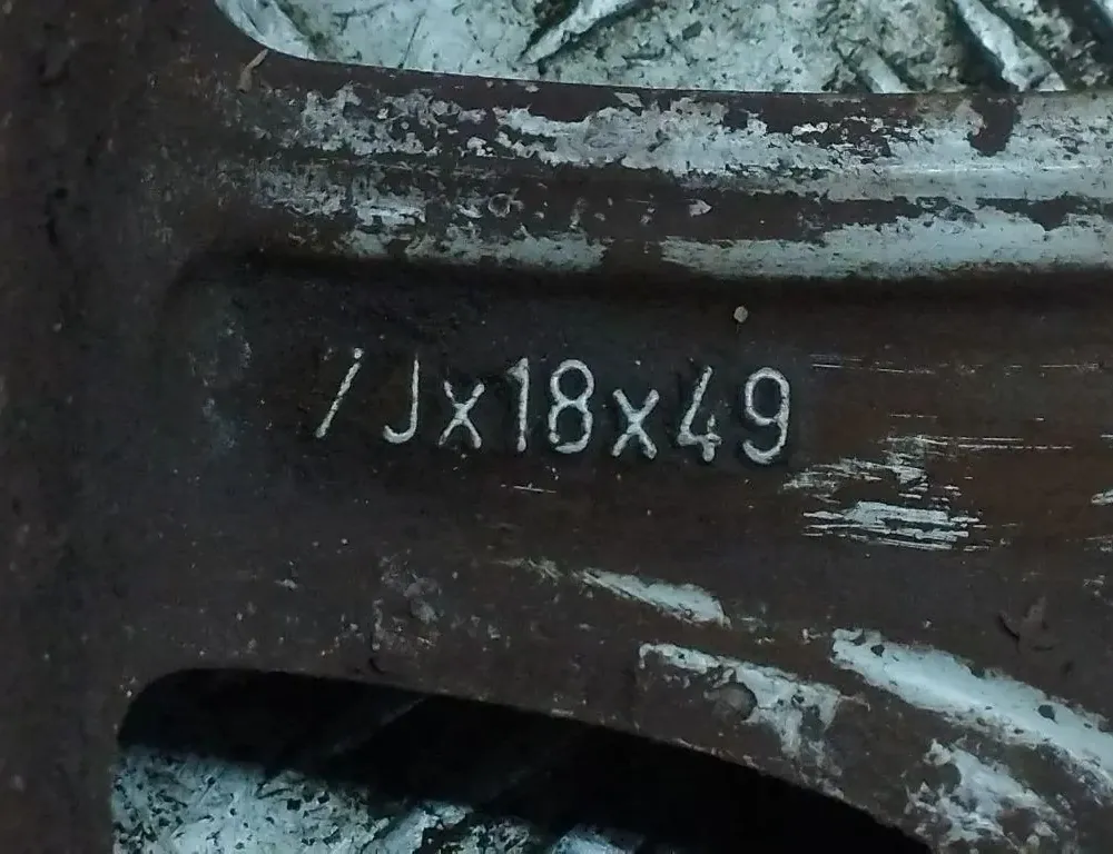 VOLVO XC90 1 generation (2002-2014) Hjulsett 30639519 34941265