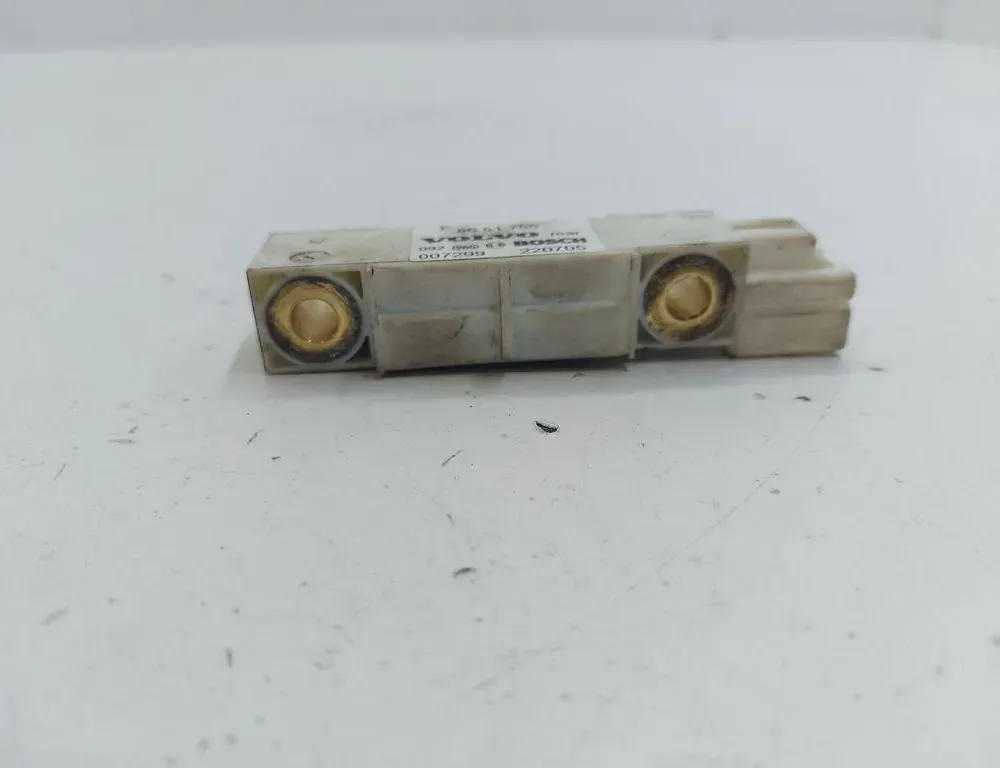 VOLVO XC90 1 generation (2002-2014) Høyre støtsensor bak 8651755 34942431