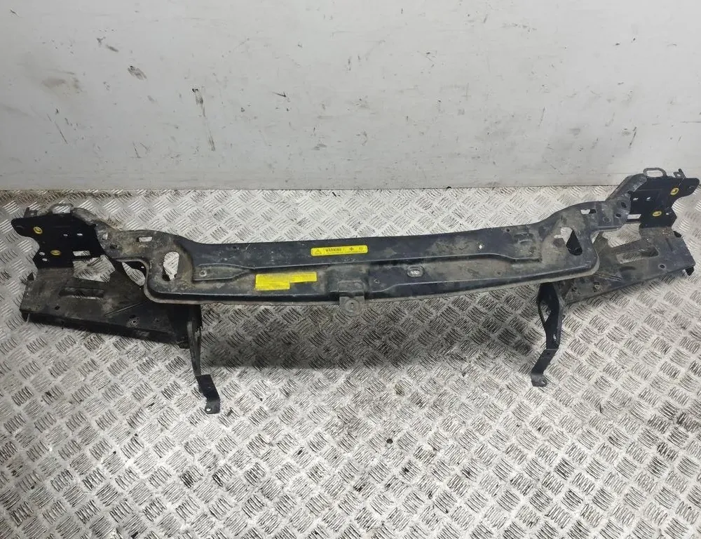 VOLVO XC90 1 generation (2002-2014) Radiatorgitter 34943077