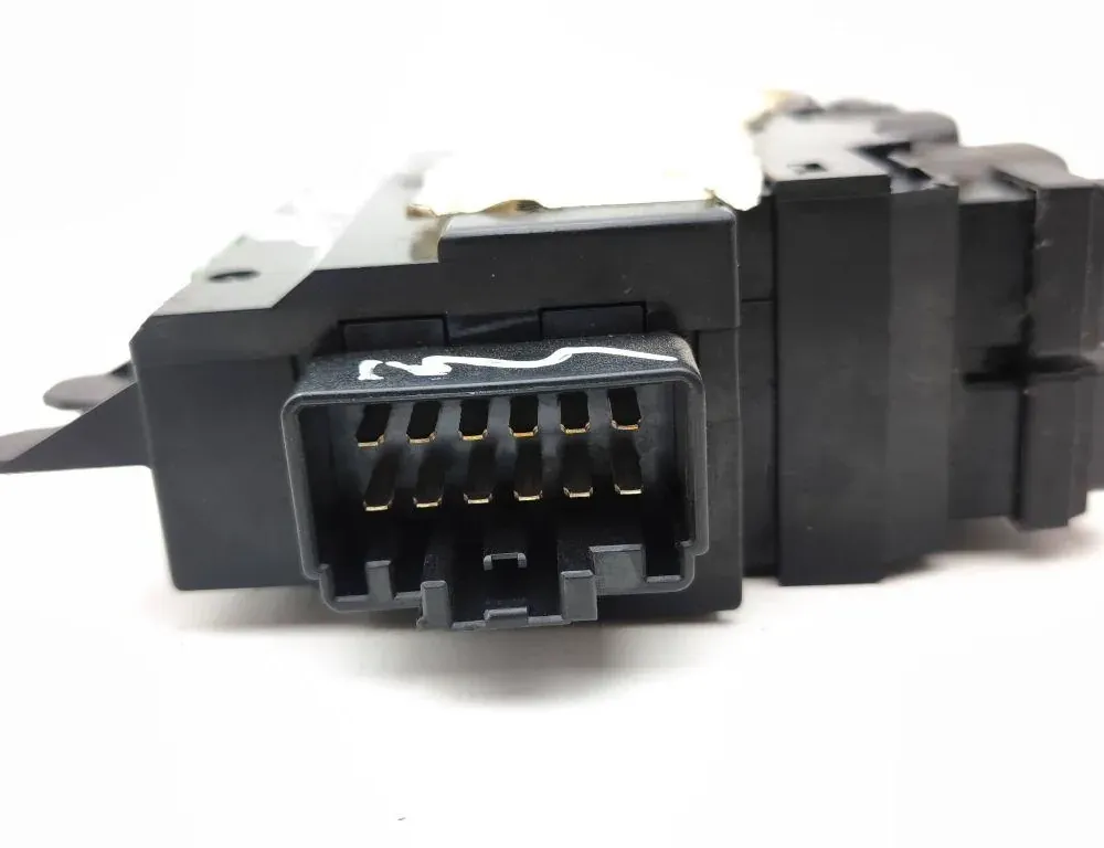 VOLVO XC90 1 generation (2002-2014) Bakre venstre dørvinduskontrollbrytere 30658146 34796884