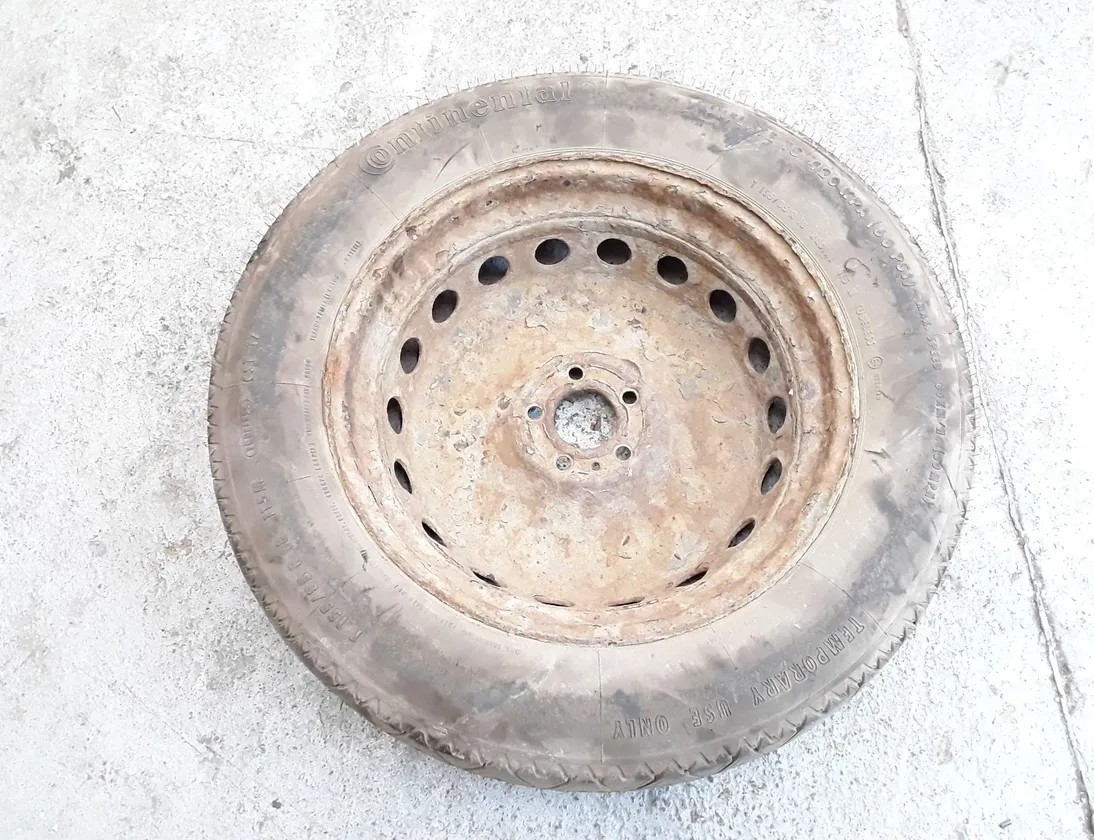 VOLVO XC90 1 generation (2002-2014) Reservehjul 23590132