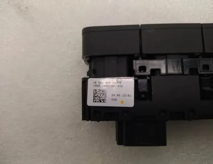 VOLKSWAGEN Variant VII TDI (2014-2024) Tenningsknapp 5G1927137T 27457974