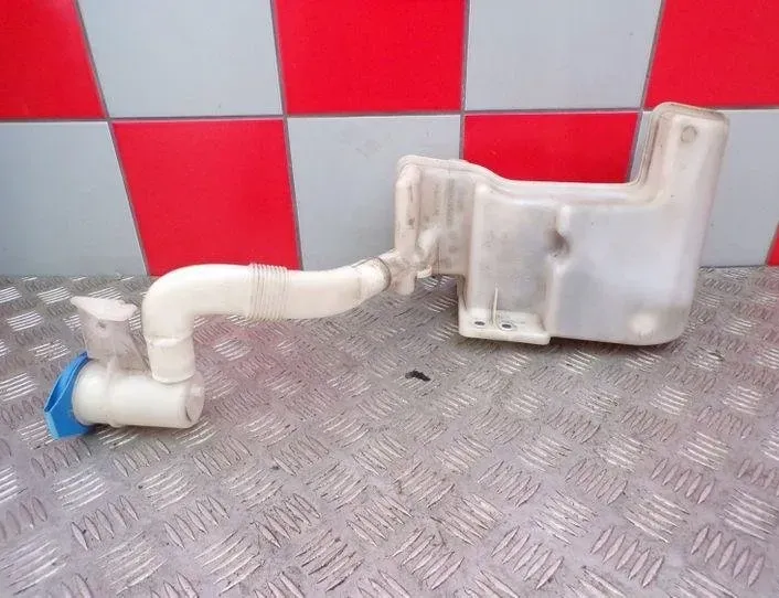 VOLKSWAGEN Jetta 6 generation (2010-2018) Vindusspylertank 5C6955453Q 27460288