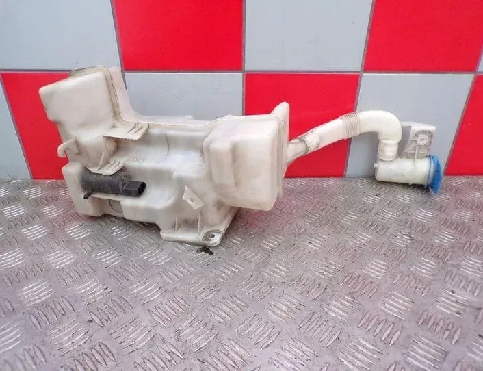 VOLKSWAGEN Jetta 6 generation (2010-2018) Vindusspylertank 5C6955453Q 27460288